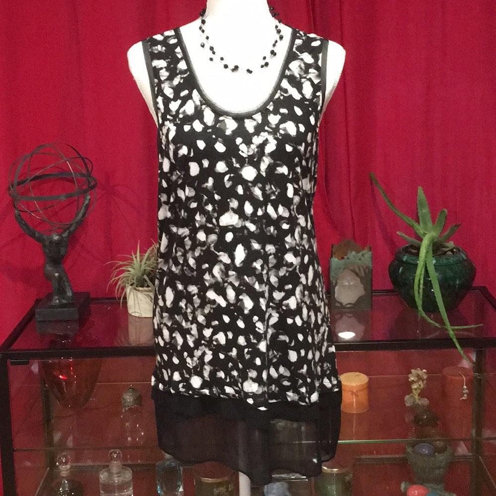 Simply Vera by Vera Wang Blk & Wht Tunic Blouse